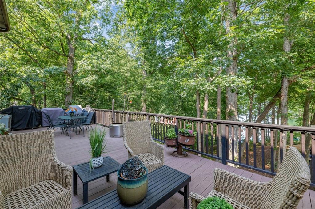 8575 Anchor On Lanier Court