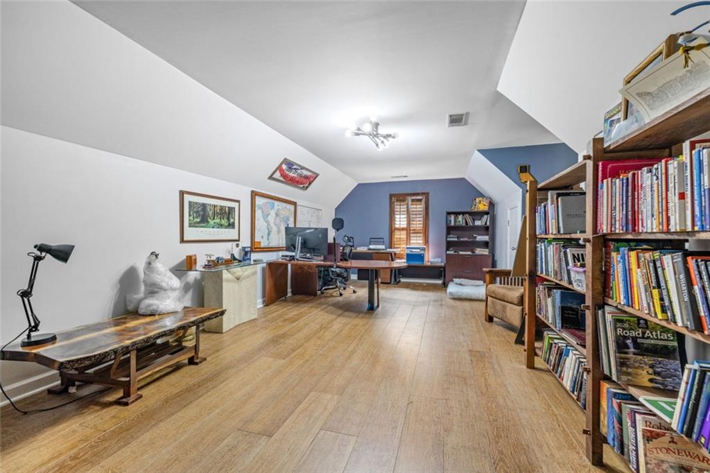 8575 Anchor On Lanier Court