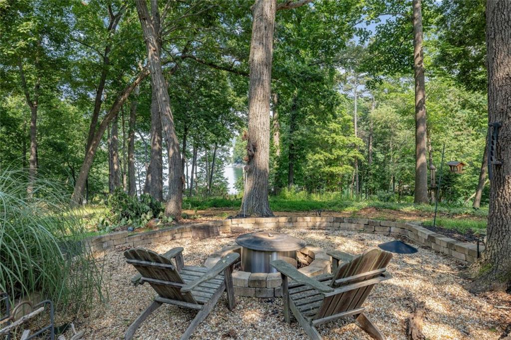 8575 Anchor On Lanier Court