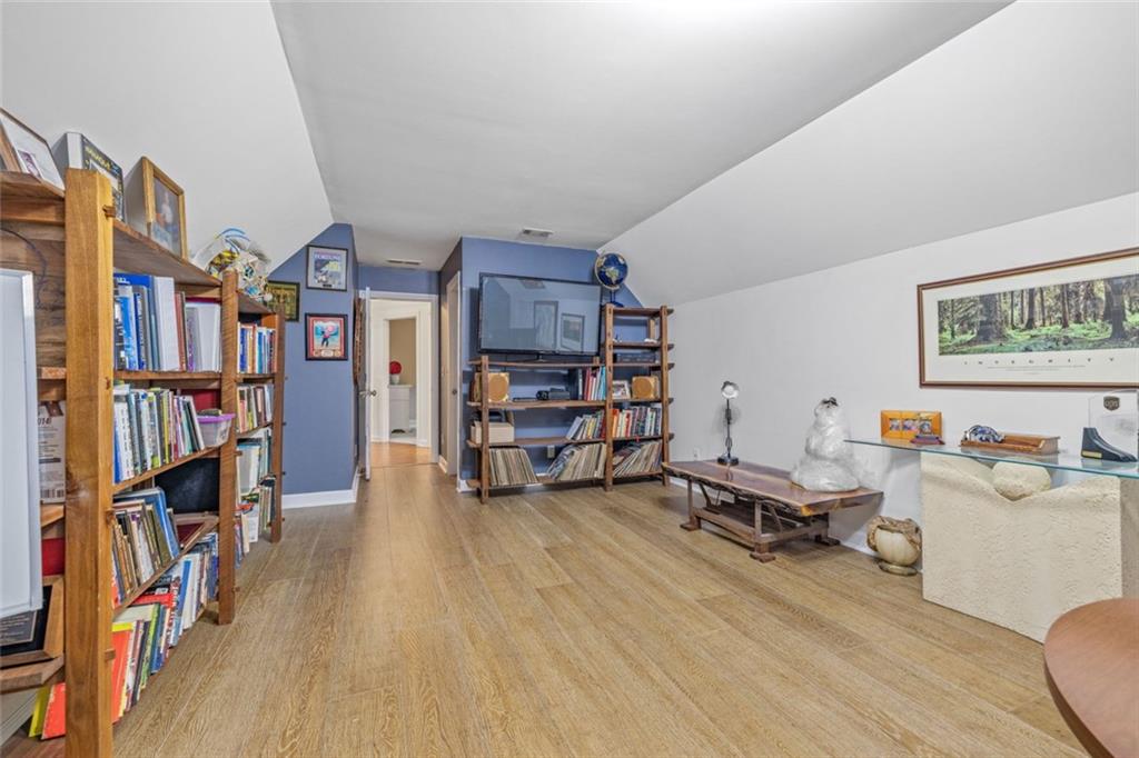 8575 Anchor On Lanier Court