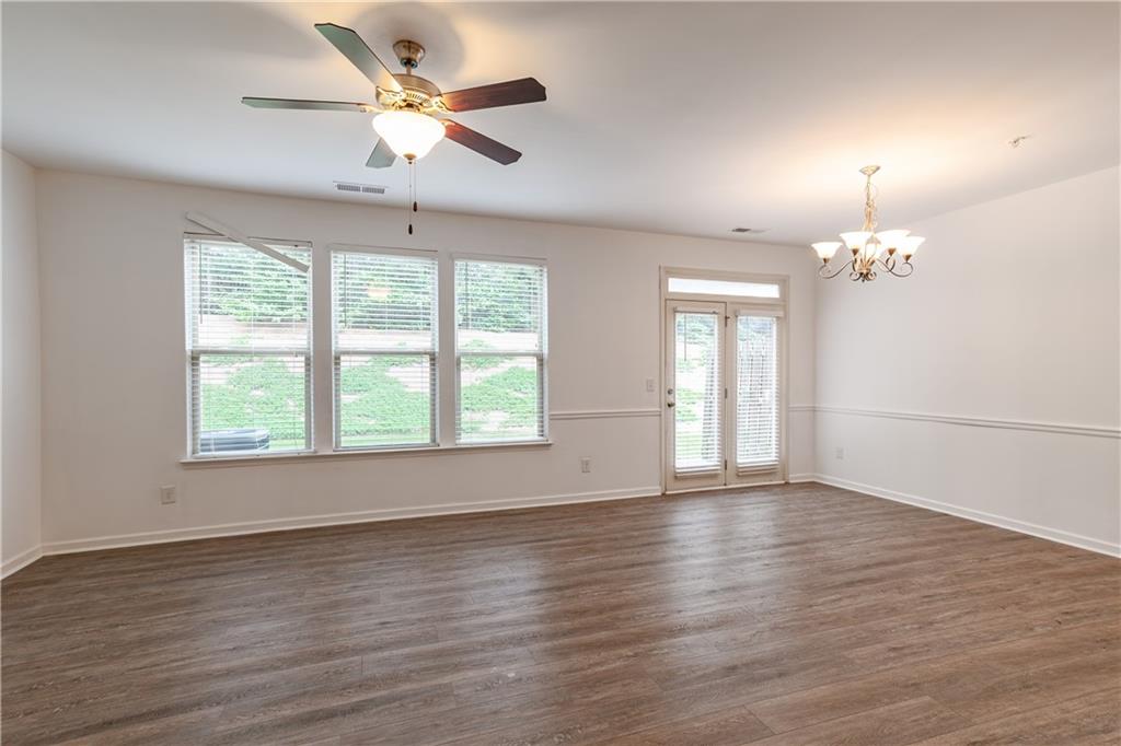 6802 Story Circle Circle