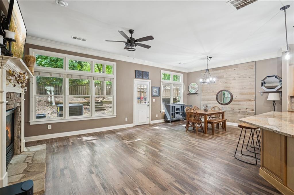 1028 Constitution Way