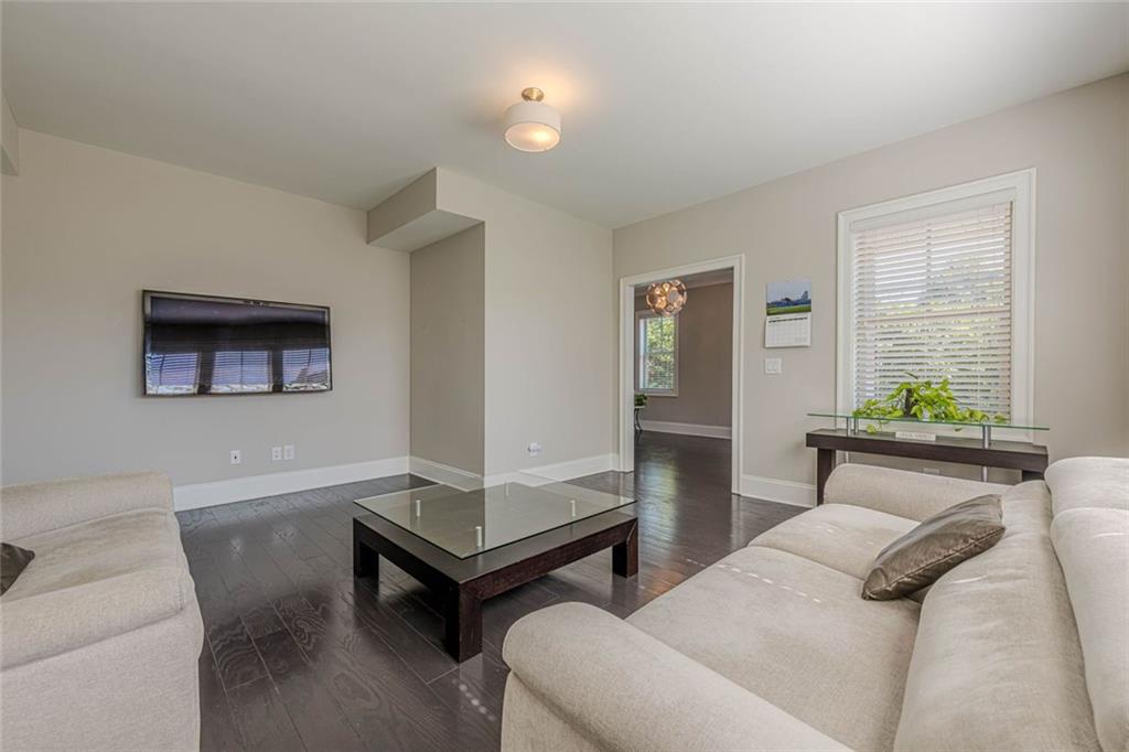 2100 Kensley Drive Drive