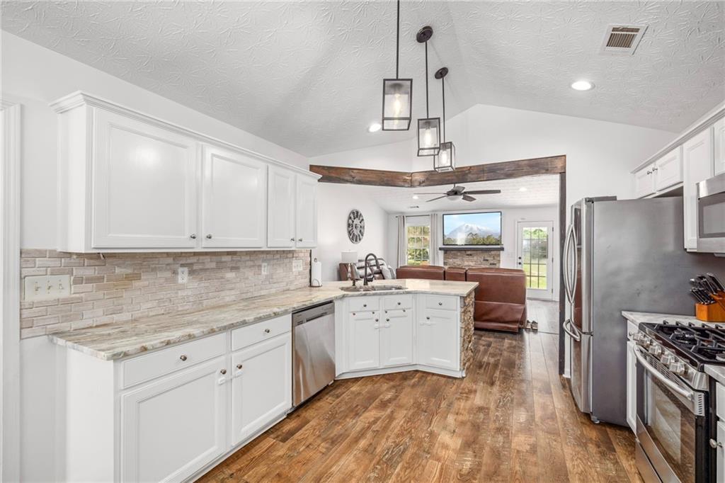 3777 Walnut Grove Way