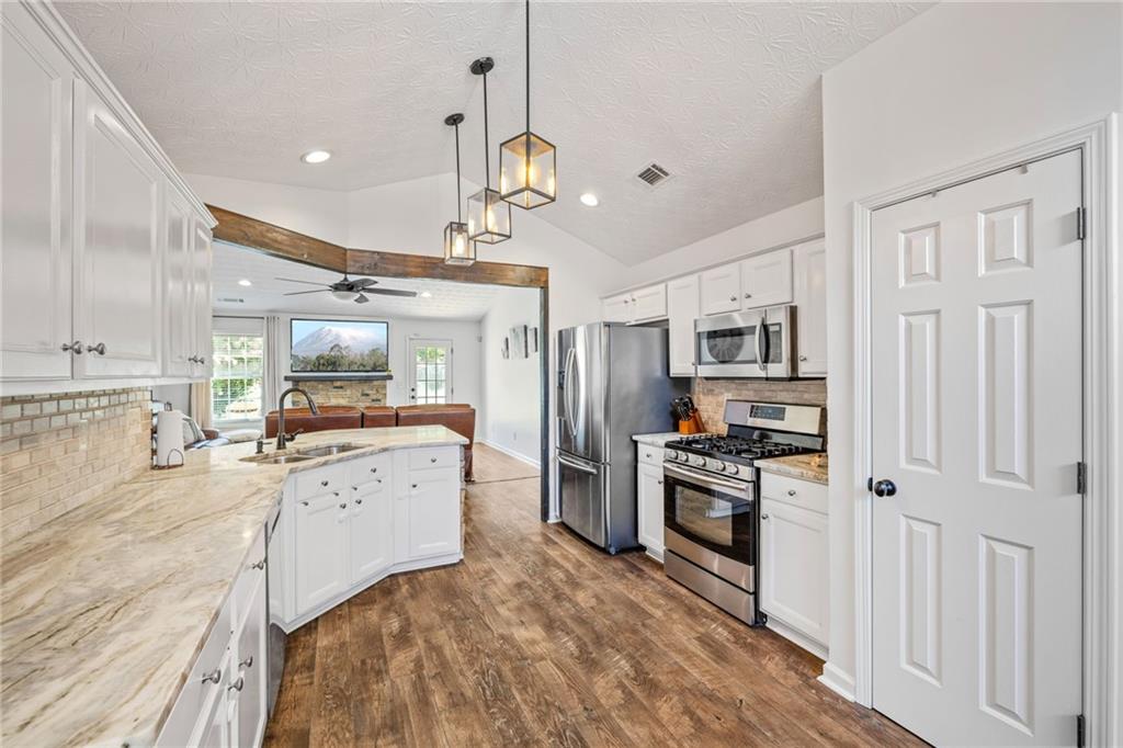 3777 Walnut Grove Way