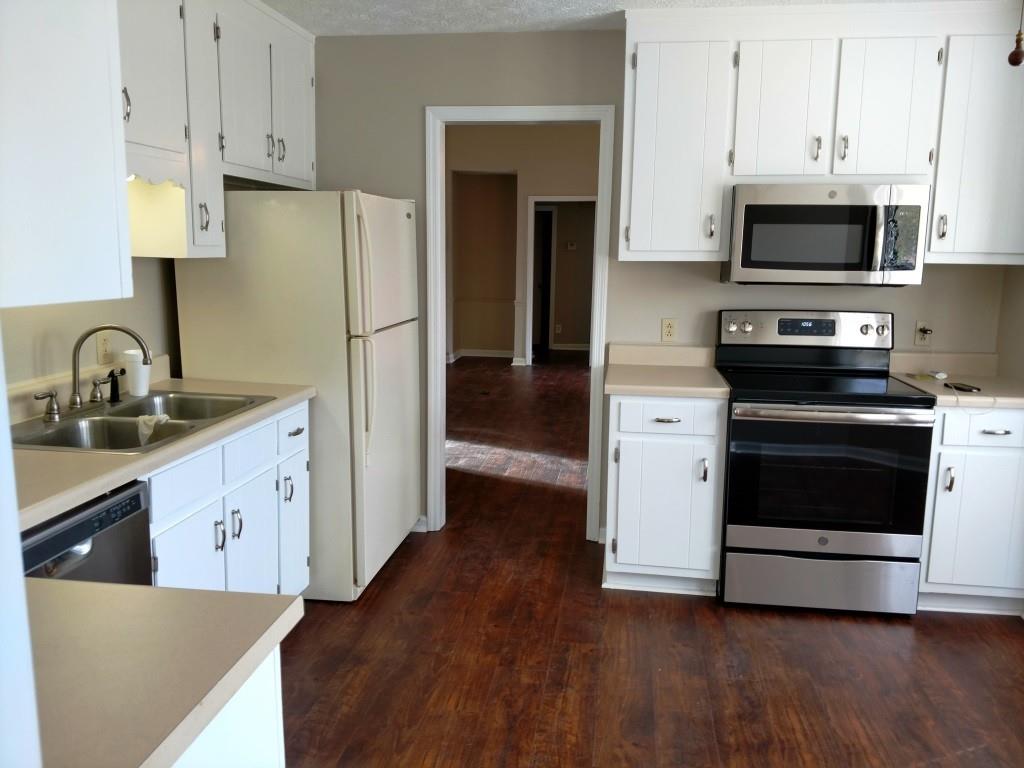4907 Bentwood Drive