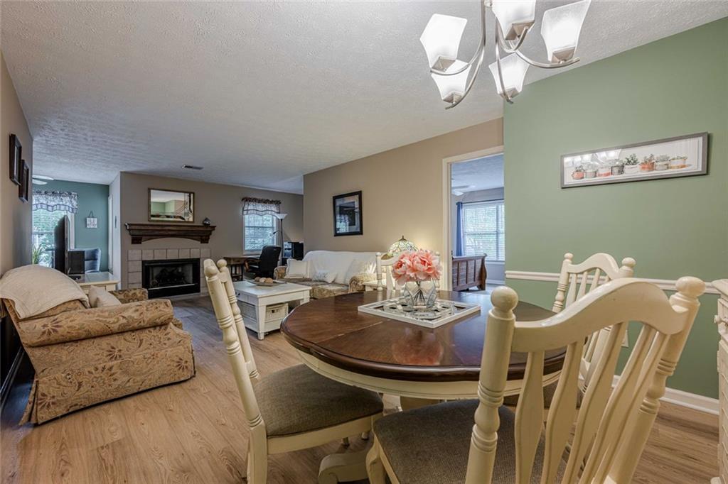 907 Peachtree Forest Terrace