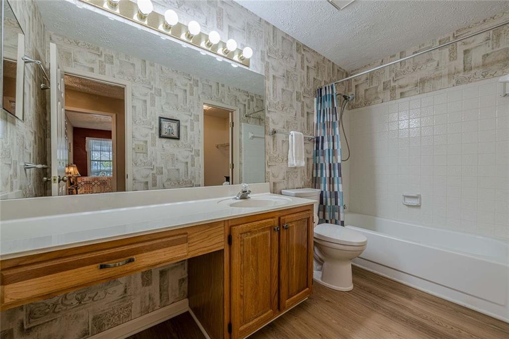 907 Peachtree Forest Terrace