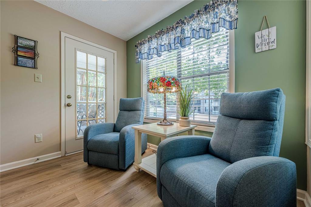 907 Peachtree Forest Terrace