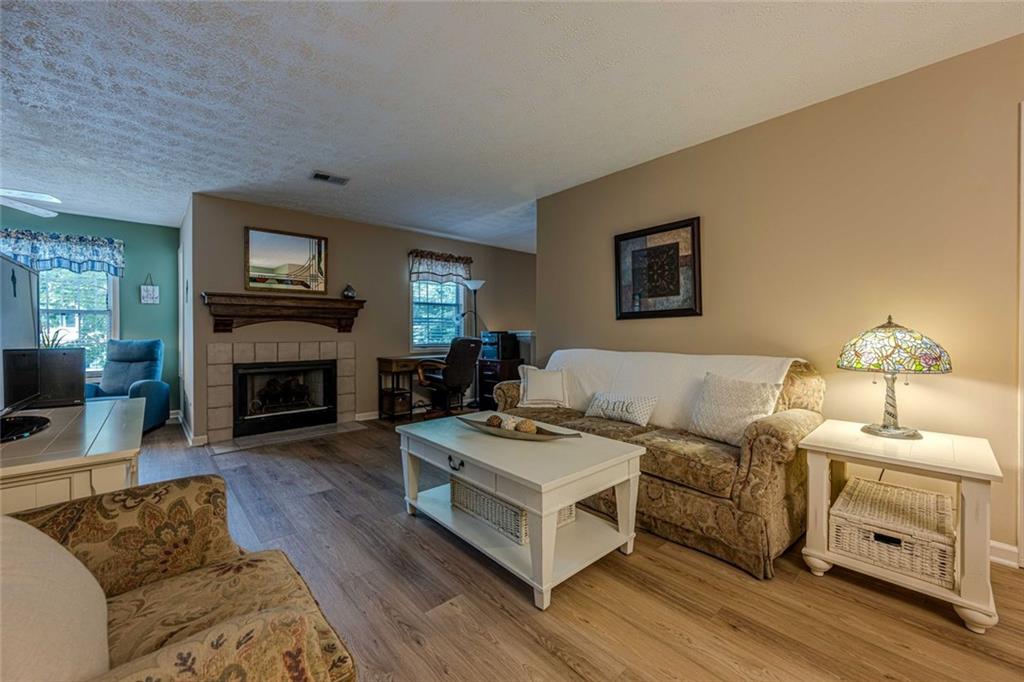 907 Peachtree Forest Terrace
