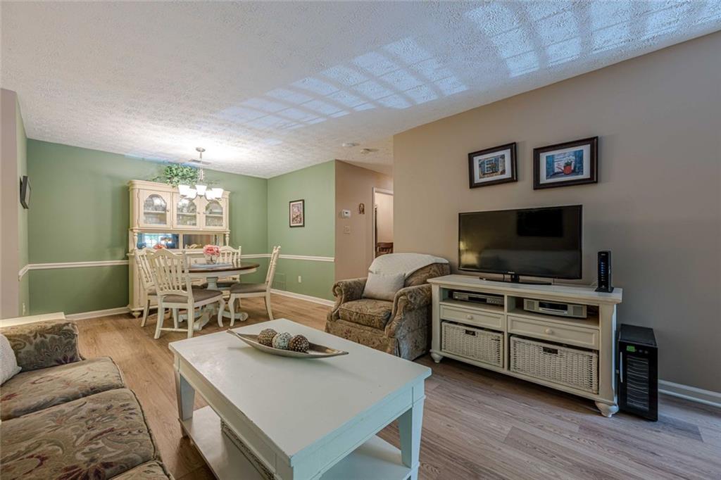 907 Peachtree Forest Terrace