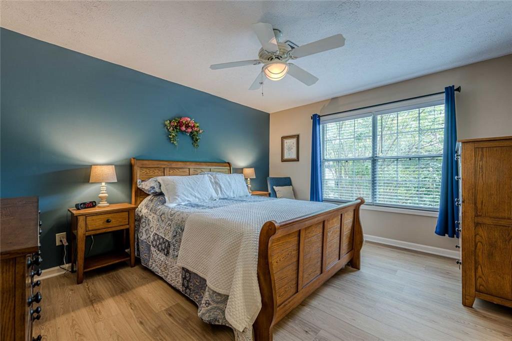 907 Peachtree Forest Terrace