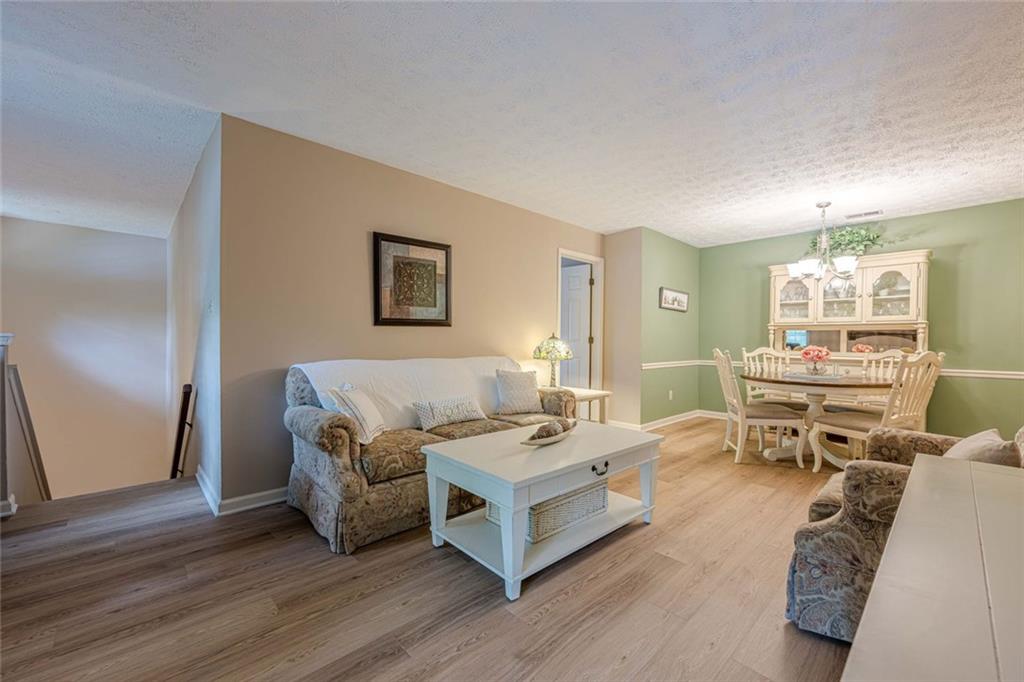 907 Peachtree Forest Terrace