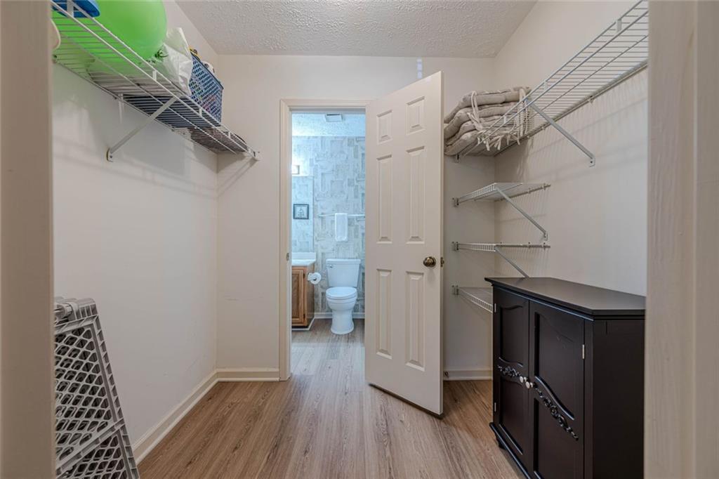 907 Peachtree Forest Terrace