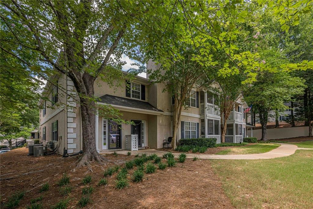 907 Peachtree Forest Terrace