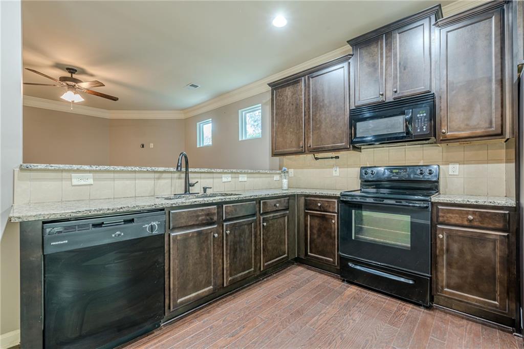 3446 Greyhawk Crossing