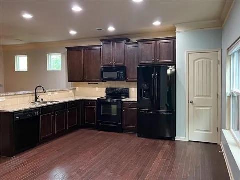3446 Greyhawk Crossing