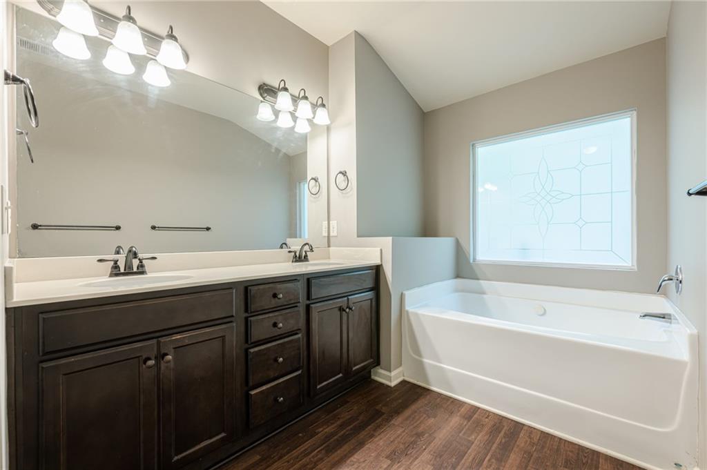 3446 Greyhawk Crossing