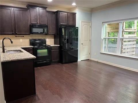3446 Greyhawk Crossing