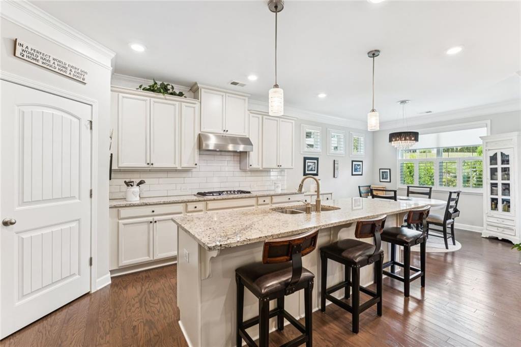 2880 Westlington Circle