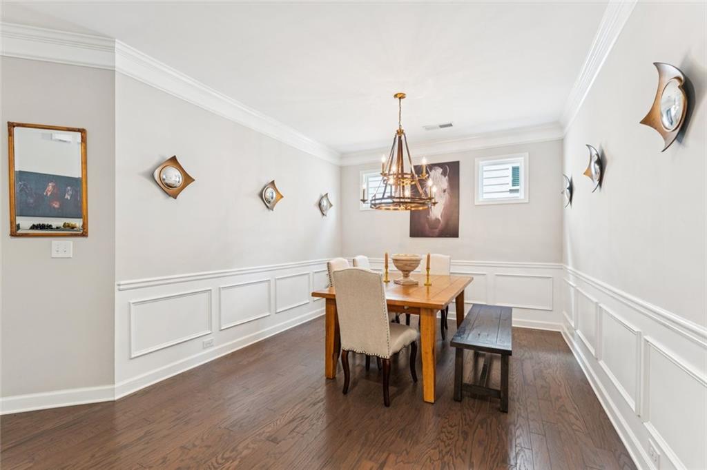 2880 Westlington Circle