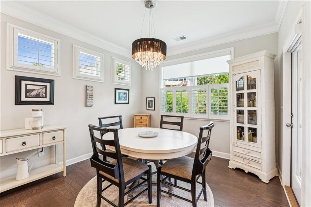 2880 Westlington Circle