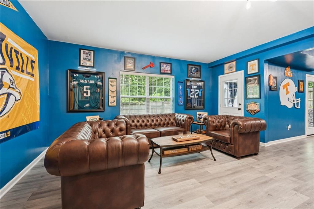6319 Rooks Pass