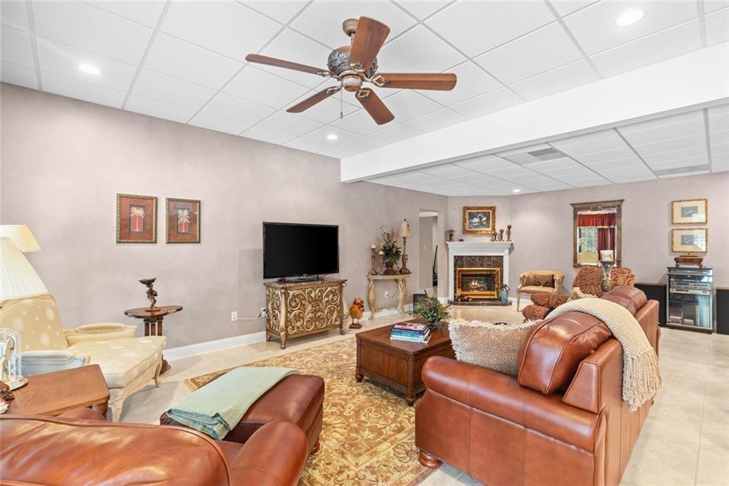 4315 Marble Arch Way