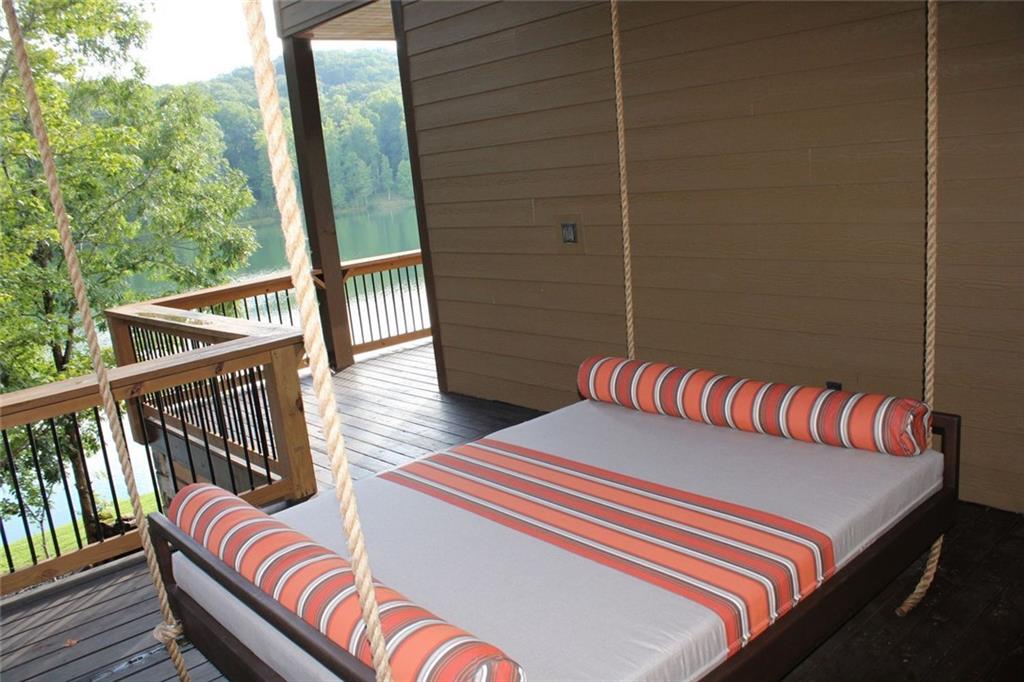 97 E Lake Laceola Road S