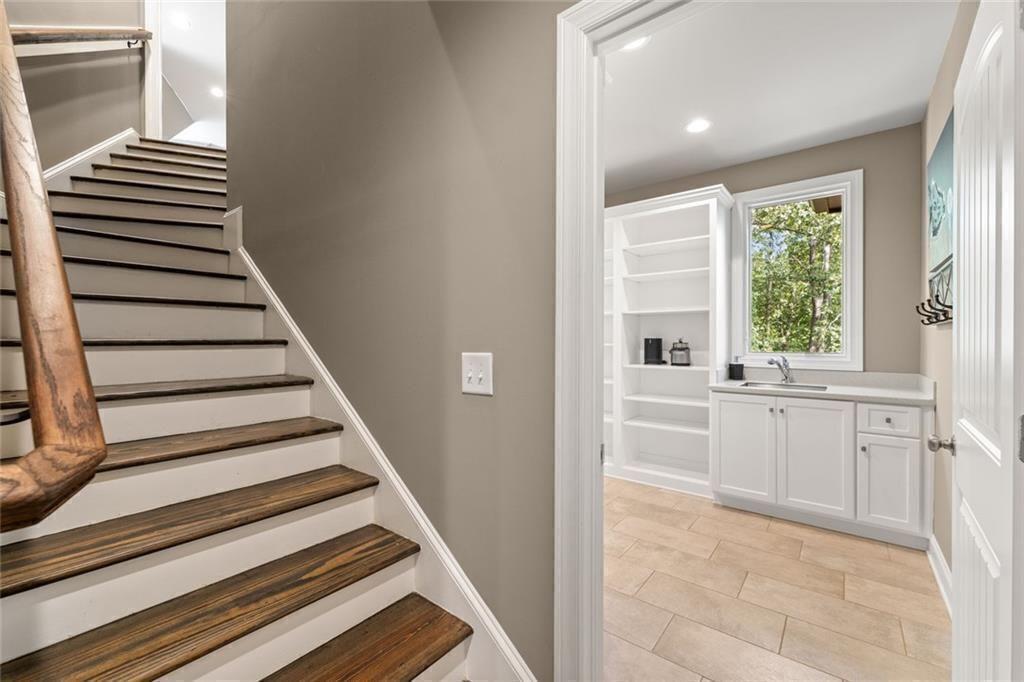 97 E Lake Laceola Road S