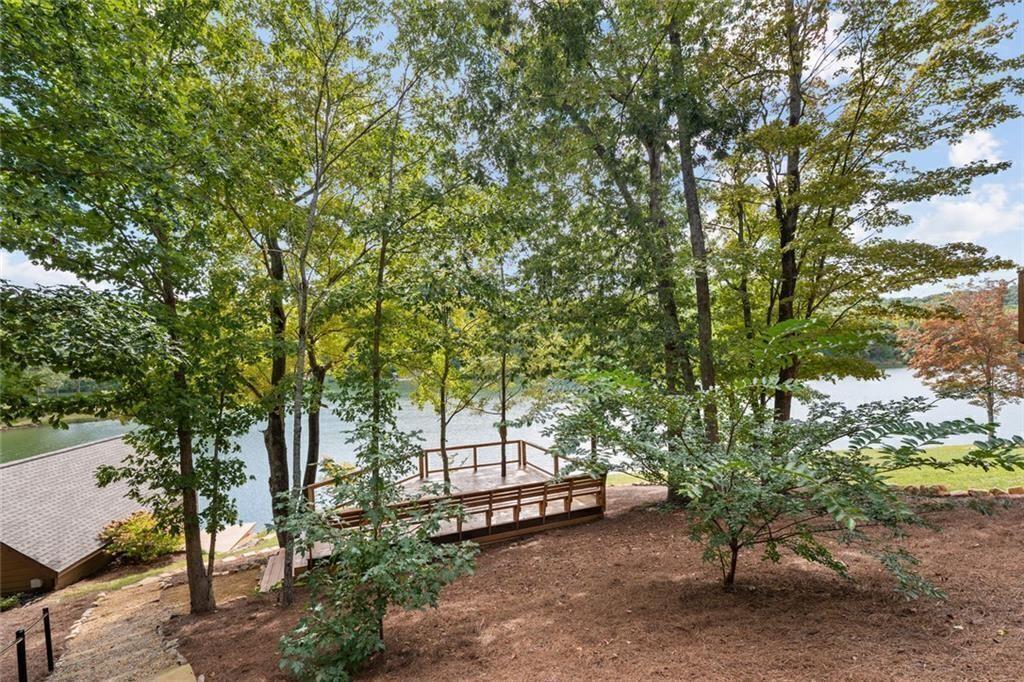 97 E Lake Laceola Road S