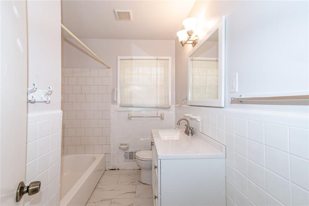 207 Buchanan Terrace Unit B