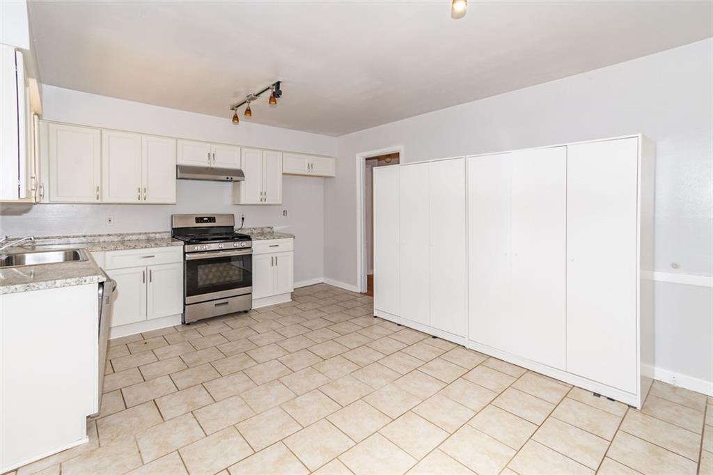207 Buchanan Terrace Unit B