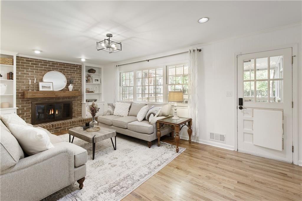 3719 Northbrook Court