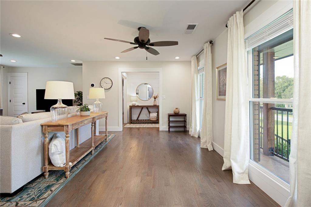 3847 Cloudland Drive Drive SE