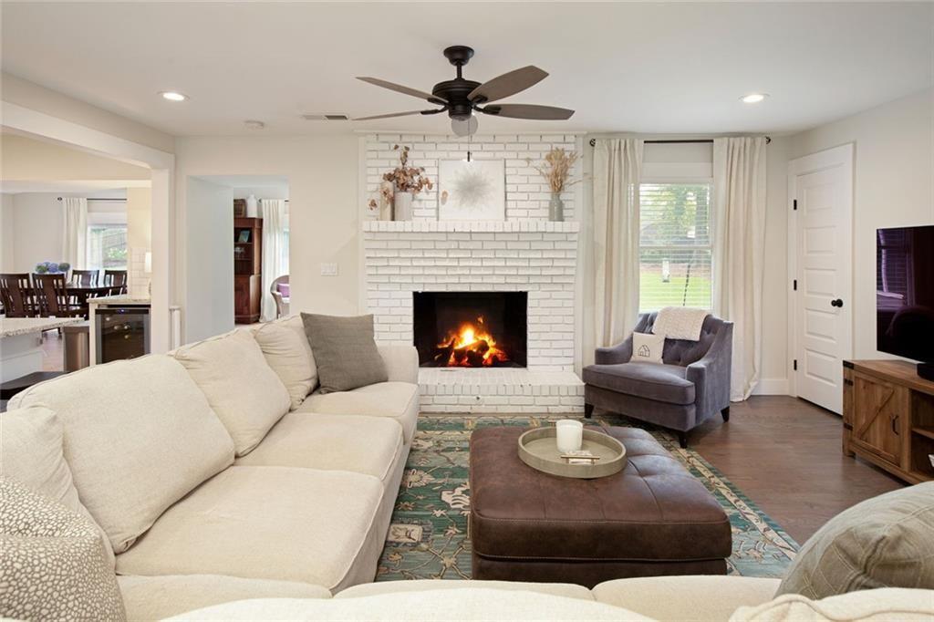 3847 Cloudland Drive Drive SE