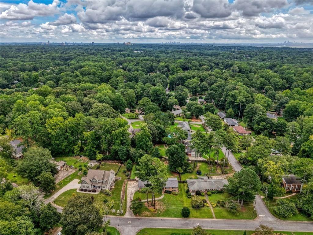 3847 Cloudland Drive Drive SE