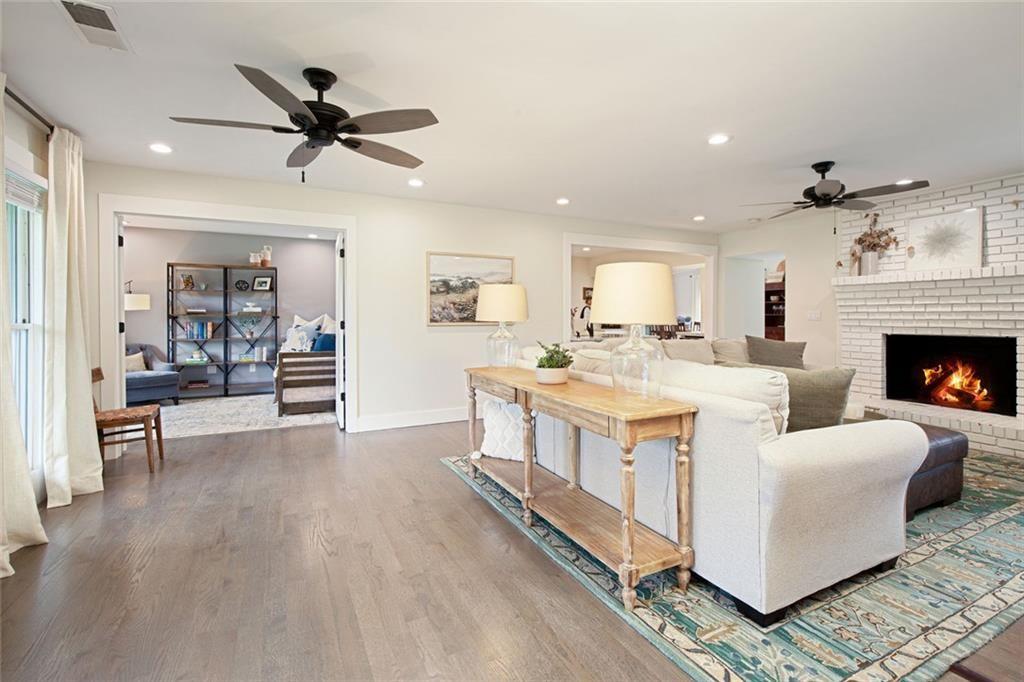 3847 Cloudland Drive Drive SE