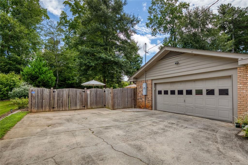 3847 Cloudland Drive Drive SE
