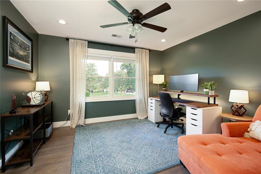 3847 Cloudland Drive Drive SE