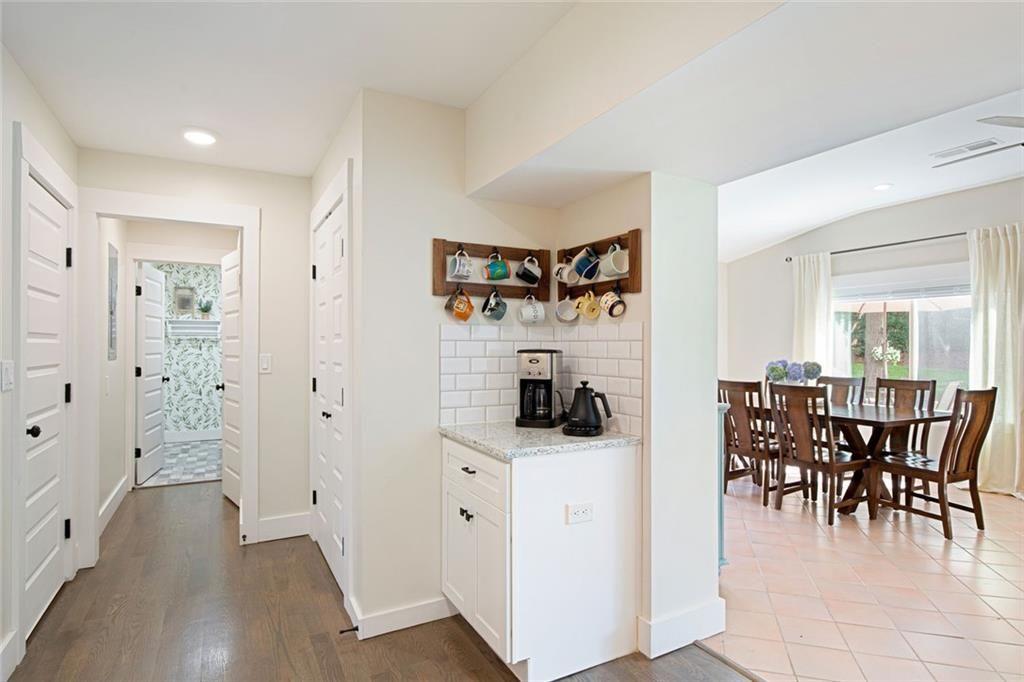 3847 Cloudland Drive Drive SE