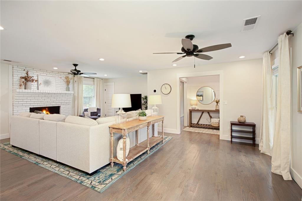 3847 Cloudland Drive Drive SE