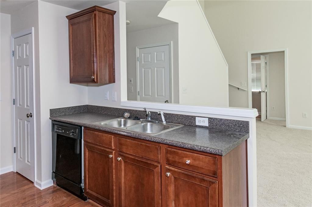 3595 Moor Pointe Drive