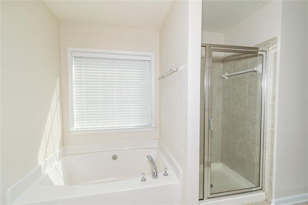 3595 Moor Pointe Drive