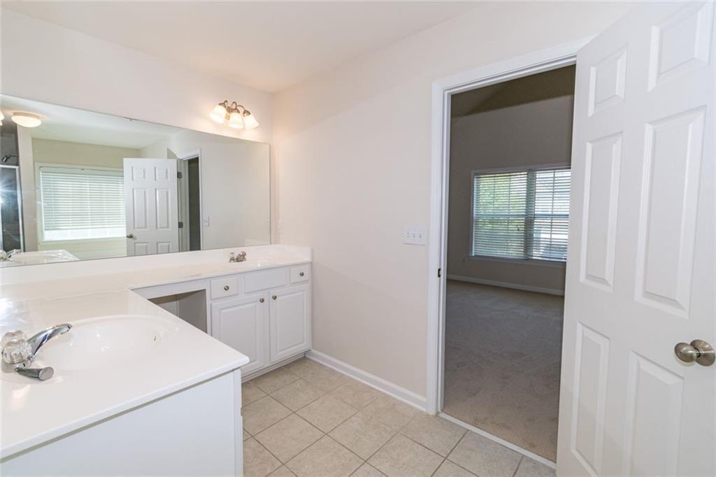 3595 Moor Pointe Drive