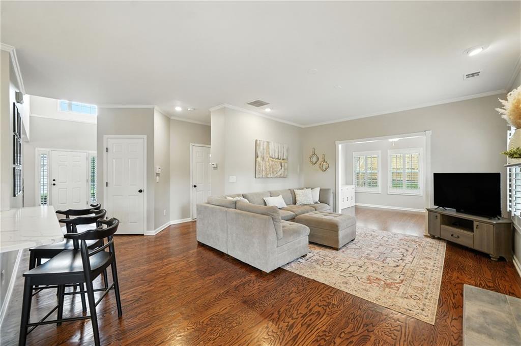 4833 Edinburgh Drive