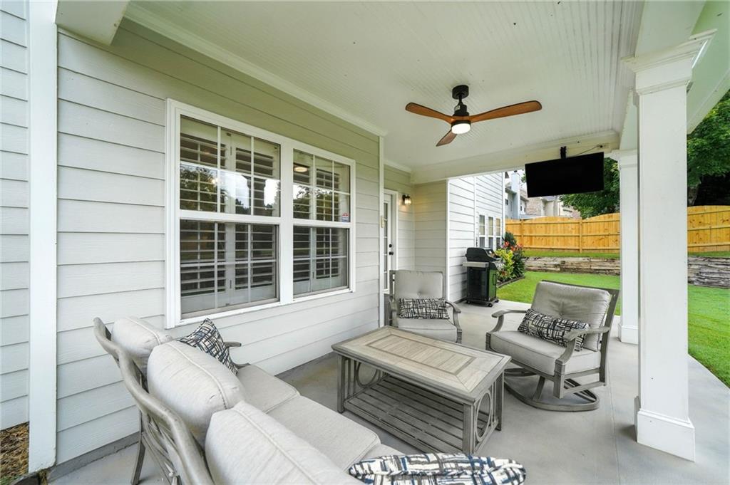 4833 Edinburgh Drive