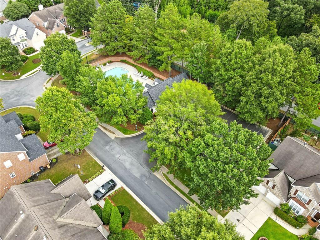 4833 Edinburgh Drive