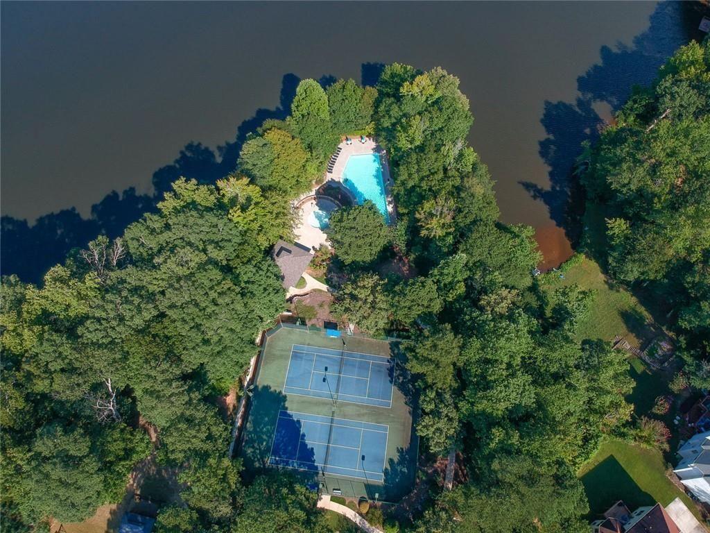 7273 Meadow Point Drive Drive