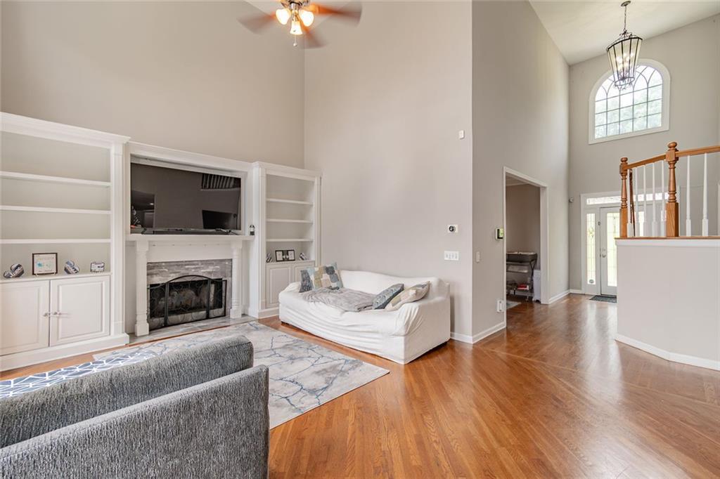 7273 Meadow Point Drive Drive